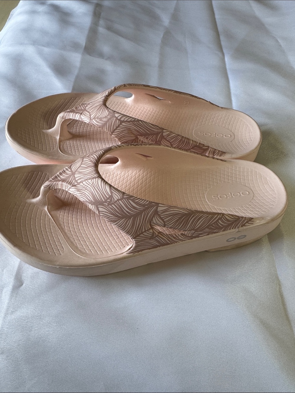 OOFOS OOriginal Limited Edition Recovery Sandals Blush Athena Women’s Sz 9 / M 7 - Picture 5 of 7